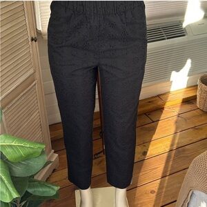 Ann Taylor Black Cropped Pants. Size small new with tag